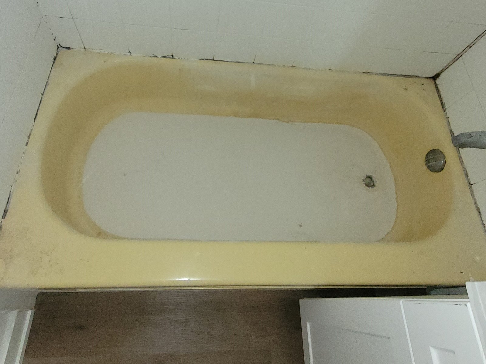 b4 tub 1