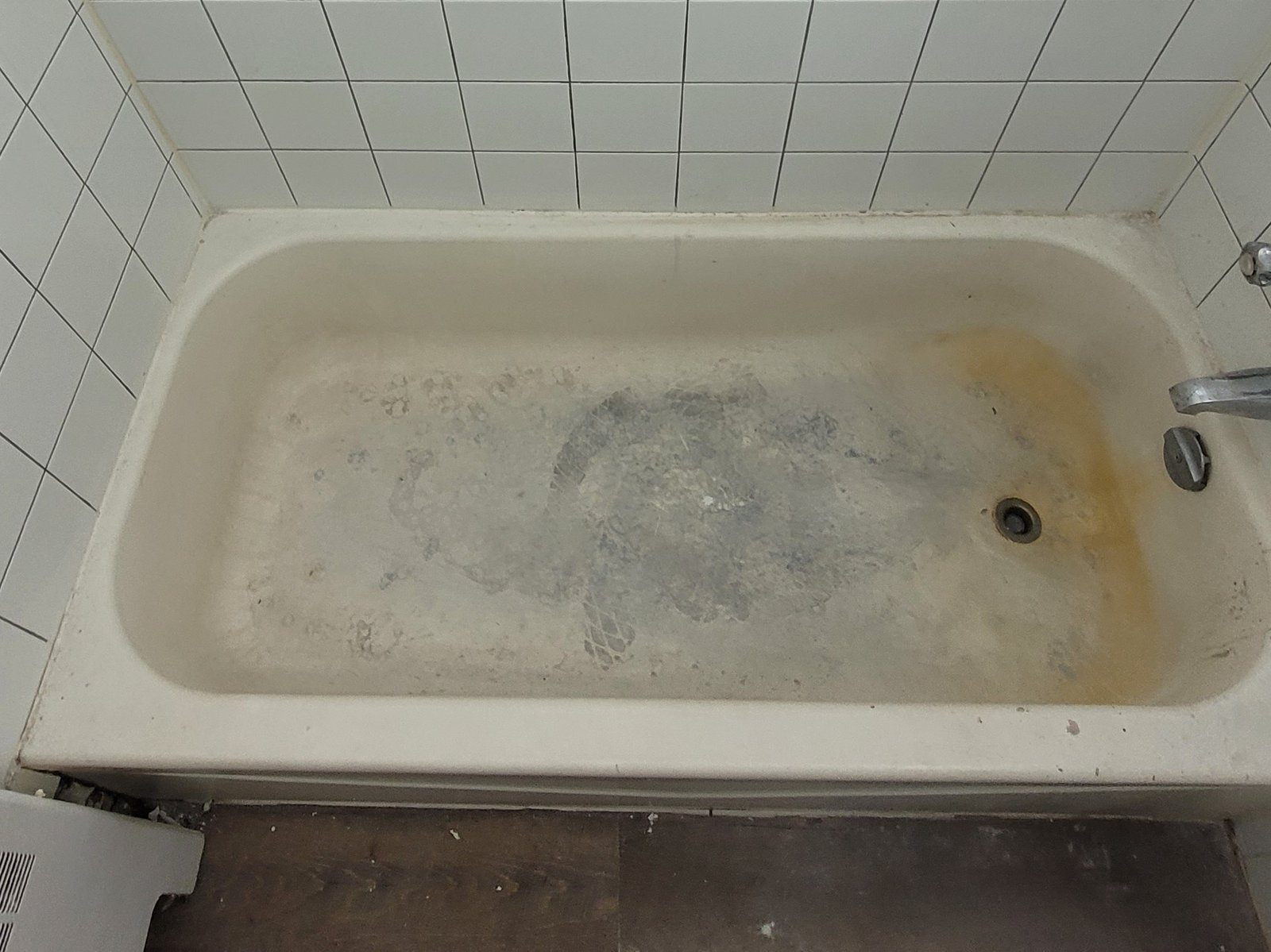 b4 tub 2