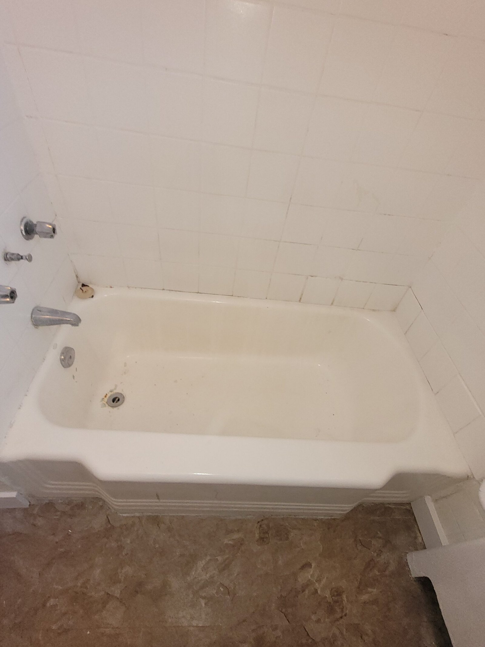 b4 tub 3